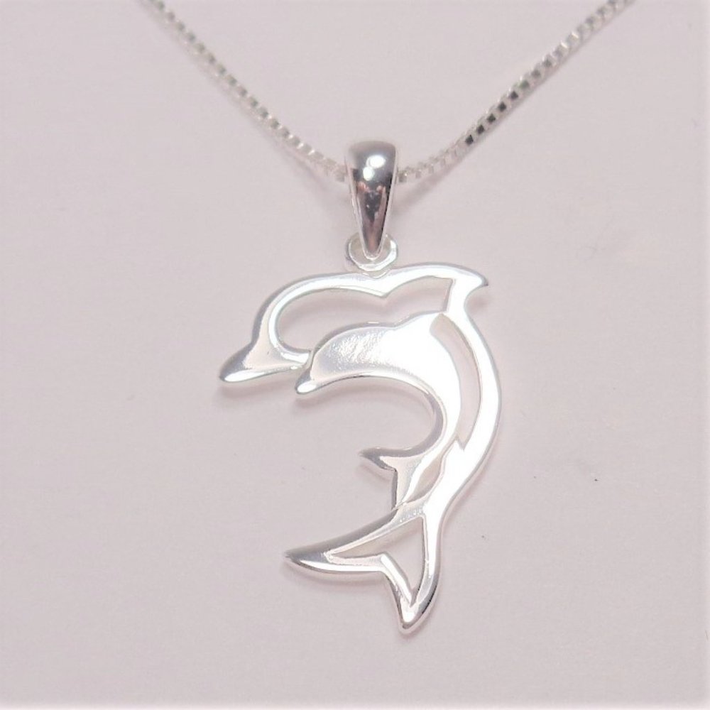 STERLING SILVER TWO JUMPING DOLPHINS SEA LIFE FISH PENDANT NECKLACE